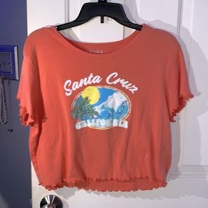 I’m selling this Santa Cruz t shirt.